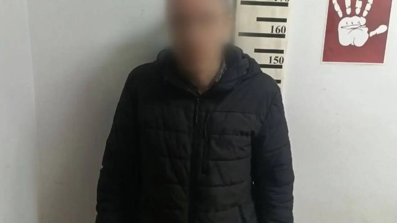«Навчу кататися на велосипеді»: у Києві чоловік втерся в довіру до дитини та розбещував її