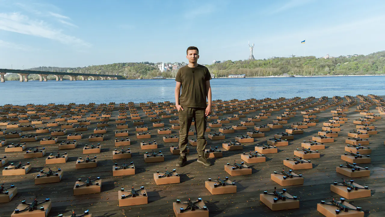 "FPV-дроны стали новой философией войны": интервью с бизнесменом, который привёз их в Украину