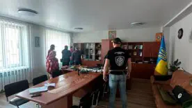Масштабные обыски в трех ГУНП: полицейских чиновников подозревают в «крышевании» сети порнокабинетов