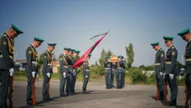 Повернення додому після десятиліть: прах Андрія Мельника зустріли в Україні
