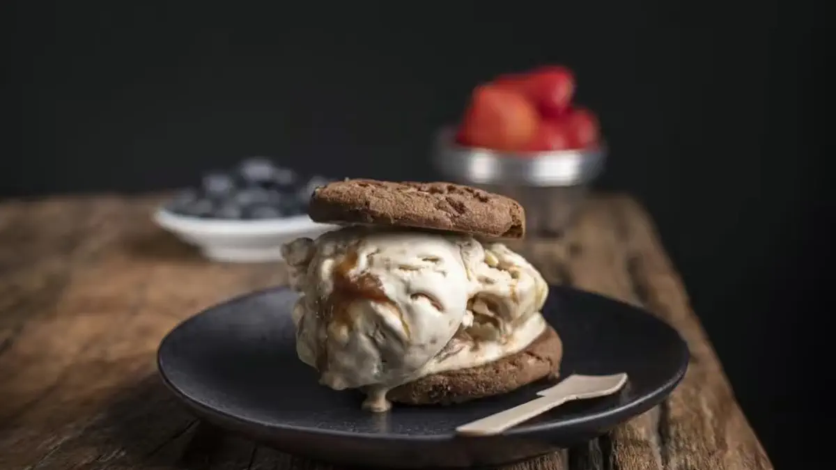Это мороженое на вкус как настоящий чизкейк: простой рецепт для приготовления дома