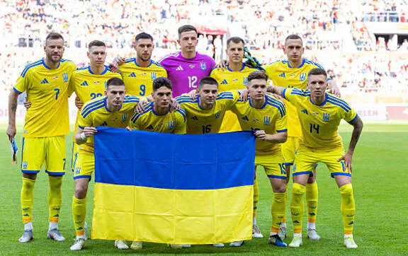Опубликована заявка сборной Украины на матч против Дании