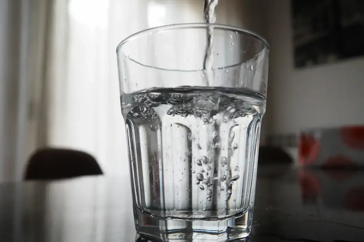 Як нітрати у воді впливають на мозок: нове дослідження причин деменції