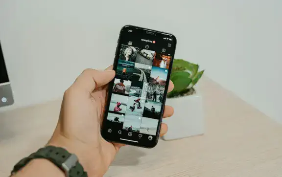 В Instagram з'явилося ручне керування сіткою профілю: як це працює