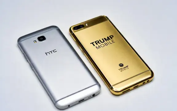 Детальный разбор показал, что не так со "смартфоном Трампа"
