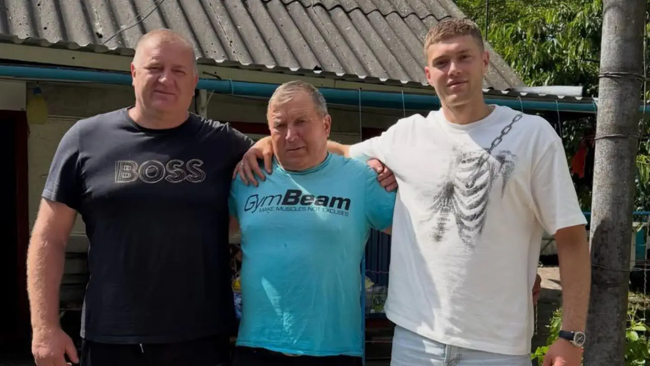 Артем Довбик в Україні