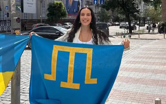 Готуйте коктейлі: Jamala та Cape Cod випустили трек, під який хочеться на море
