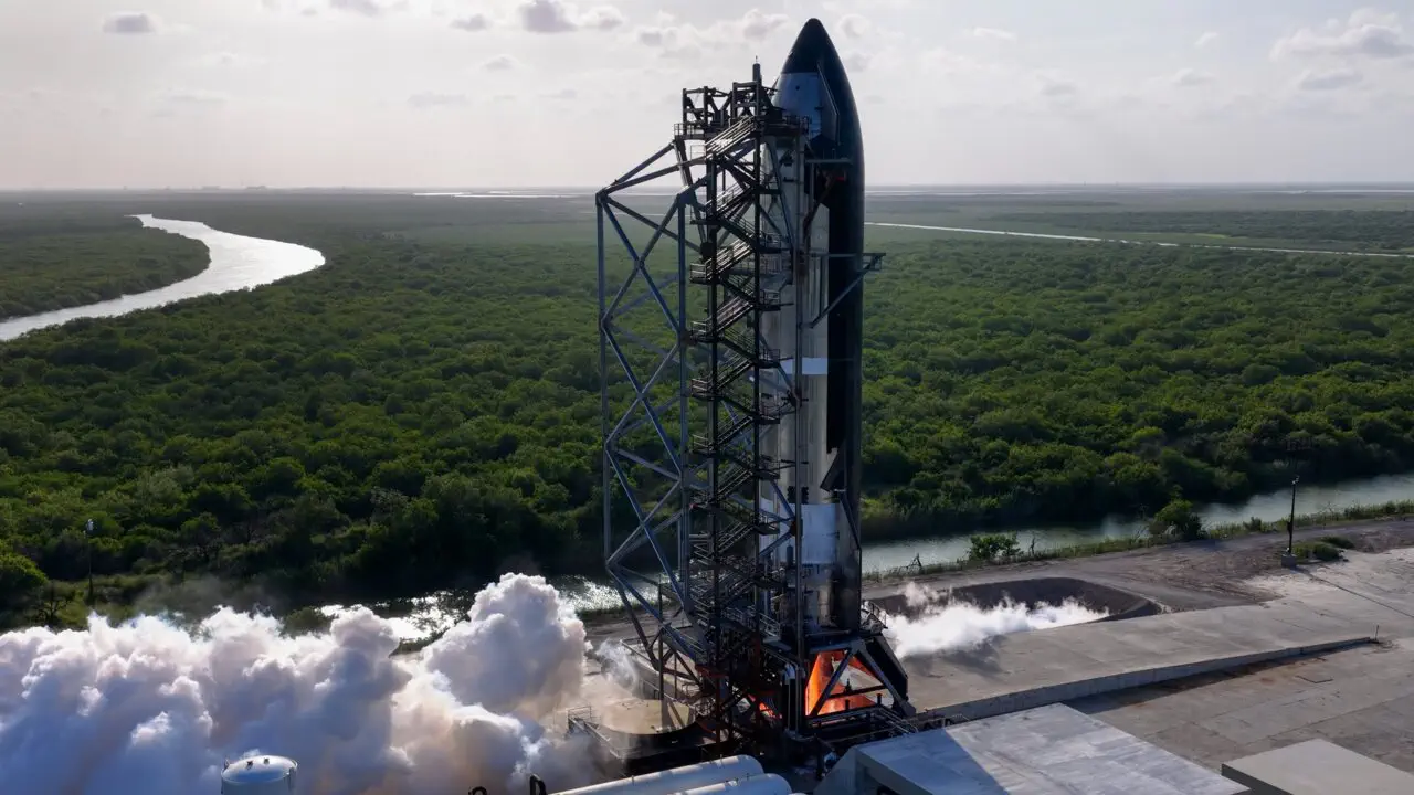 SpaceX готовит обновленный Starship 40 к полету: что ждет Flight 13