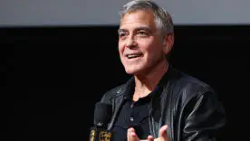 Джордж Клуни получил «Золотого льва»: актер с юмором поблагодарил Италию за награду
