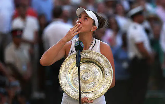 Носкова выиграла чешский финал Уимблдона и впервые стала чемпионкой Grand Slam