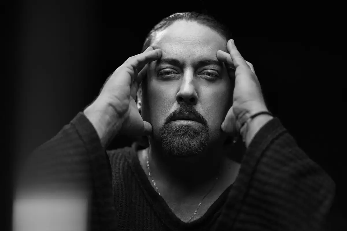 Продал квартиру ради спокойствия: Дмитрий Коляденко рассчитался с Ириной Билык