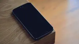 Чи безпечно користуватися телефоном без оновлень безпеки: ризики для Android та iPhone