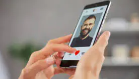 Що написати про себе в Tinder, щоб вами зацікавилися