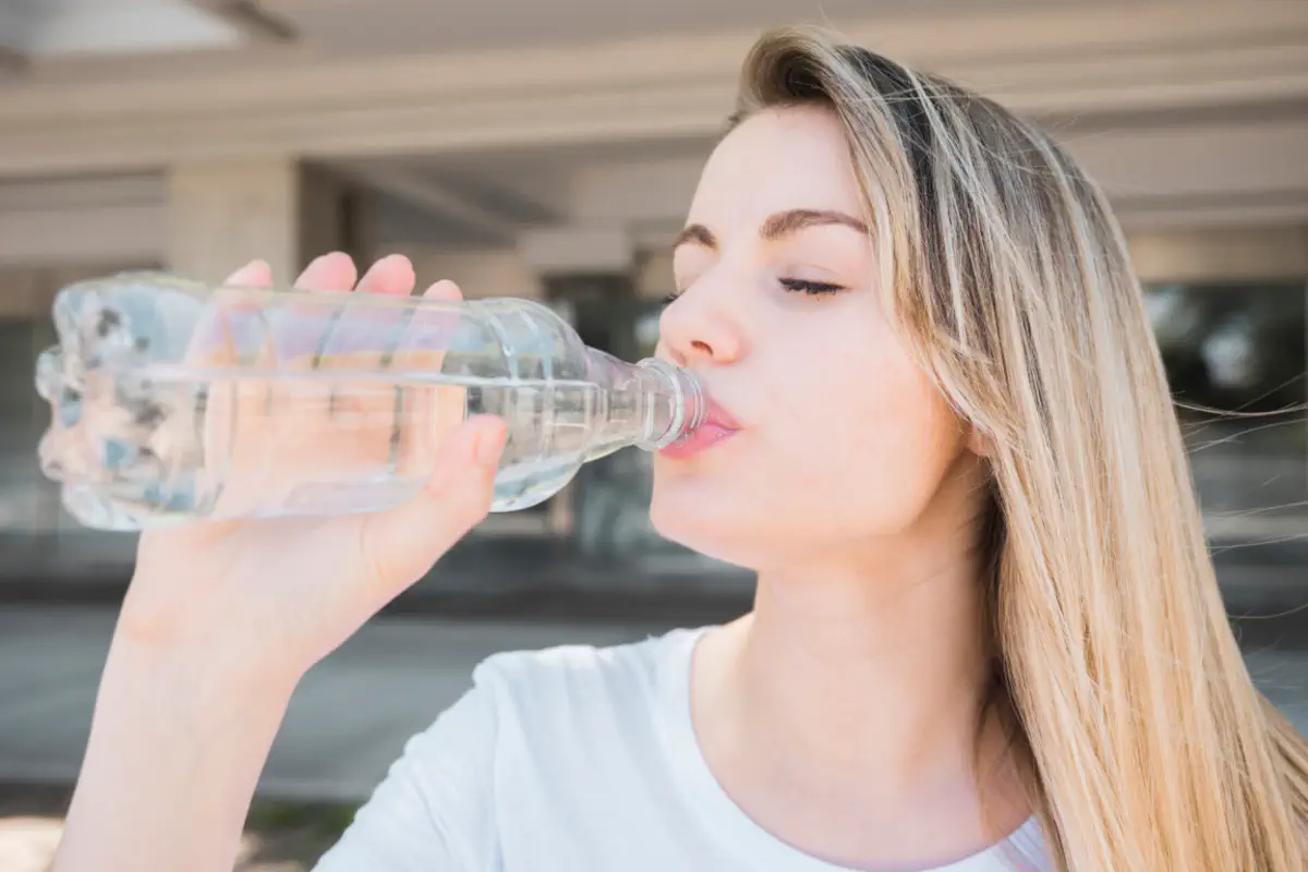 Как приучить себя пить больше воды: самые эффективные советы