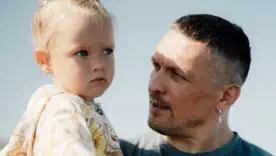 Олександр Усик з донькою