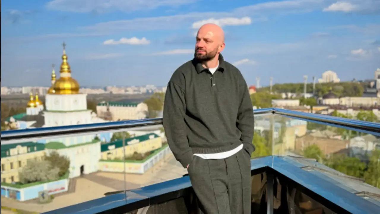 Слава Дьомін розповів правду про виїзд з України на тлі чуток у мережі