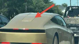Автономные такси Tesla получили Starlink: фото первого Cybercab со спутниковой связью
