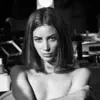 Стрижка супермоделей 90-х знову в тренді: що таке Slip Bob