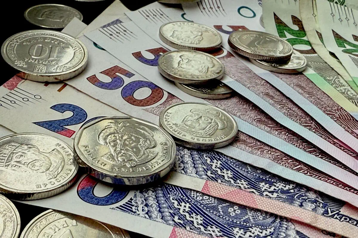Подвійні стипендії, харчування у школах та +20% до окладів педагогів: нові правила з 1 вересня