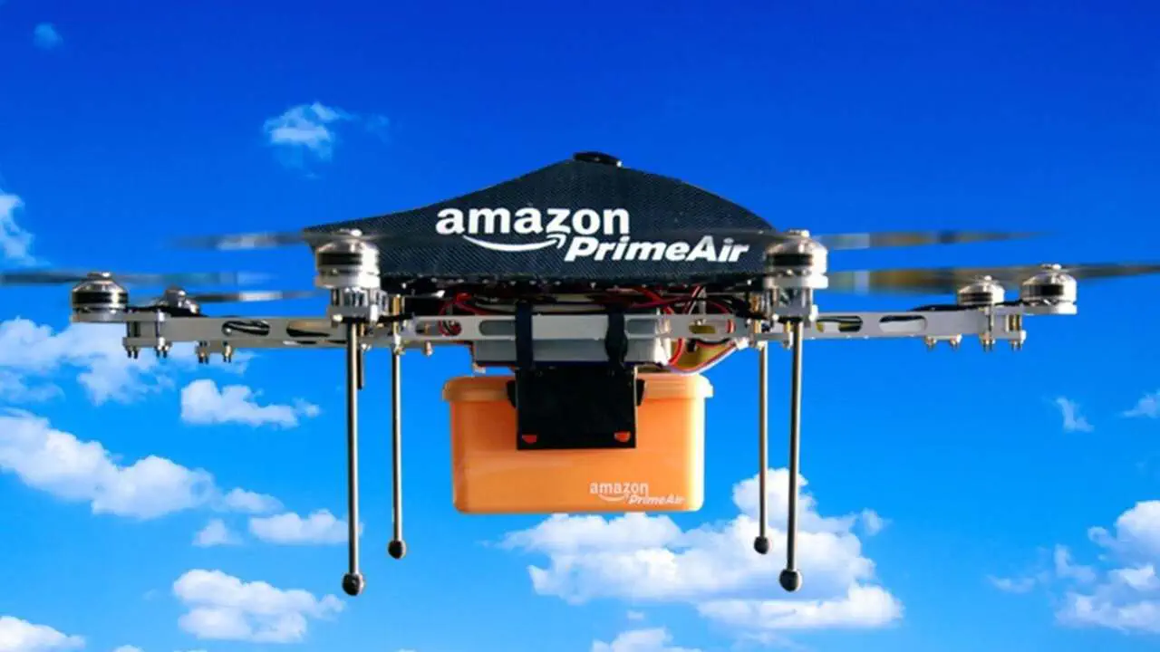 Доставка прямо в воду: забавный технофейл беспилотника Amazon