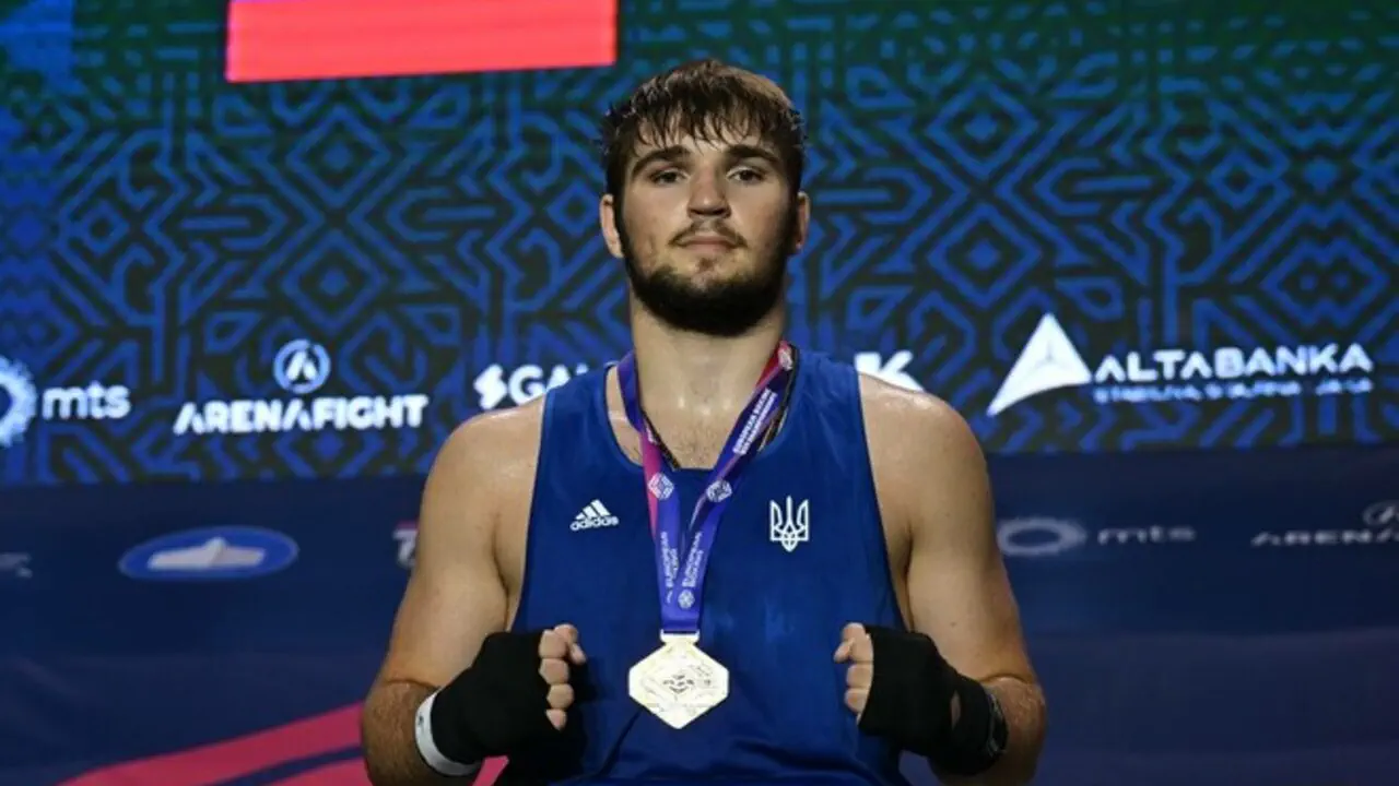 Українець переміг росіянина у фіналі та став чемпіоном Європи з боксу