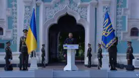 Президент Україні вручив почесні звання Огнєвіч та Тополі на Софійській площі