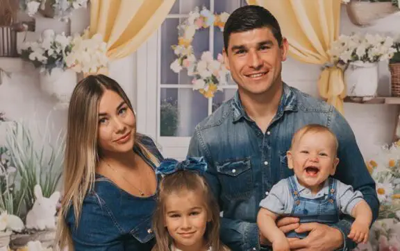 Руслан Маліновський з родиною
