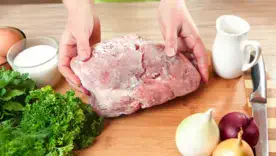 как быстро разморозить мясо