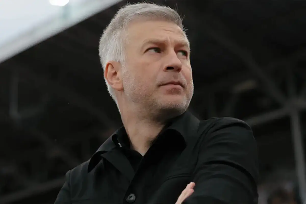 Динамо наближається до зміни тренера: переговори з Йорданеску на фініші