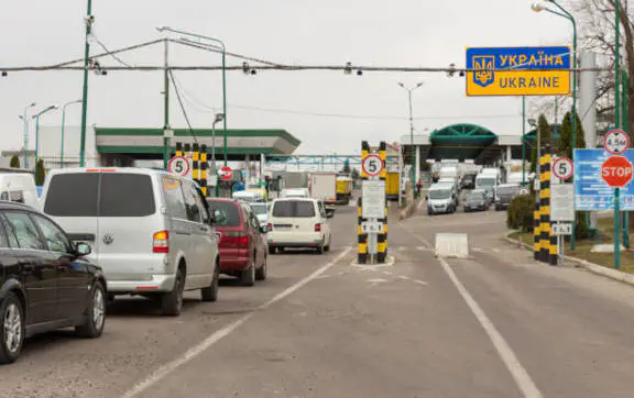 Черги на українсько польському кордоні: Польща пришвидшує пропуск транспорту