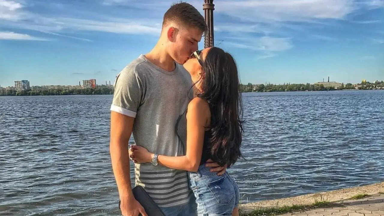 Андрей Лунин с женой