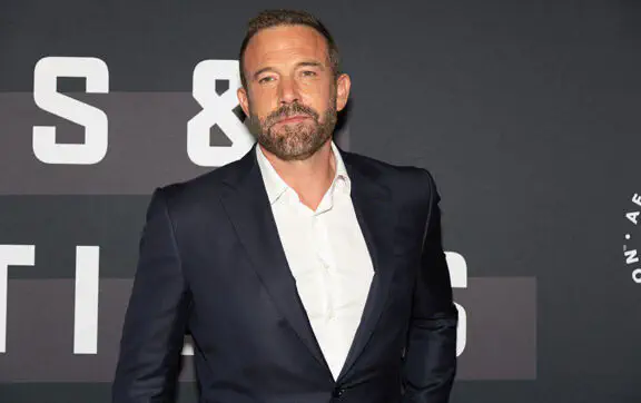 Політика, шантаж і відчай: Netflix показав перші кадри кримінального трилера "Тварини"