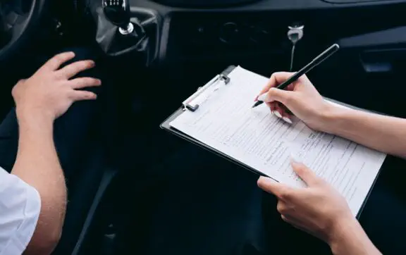 Навчання в автошколі коштом держави: перелік пільгових категорій, документи та терміни