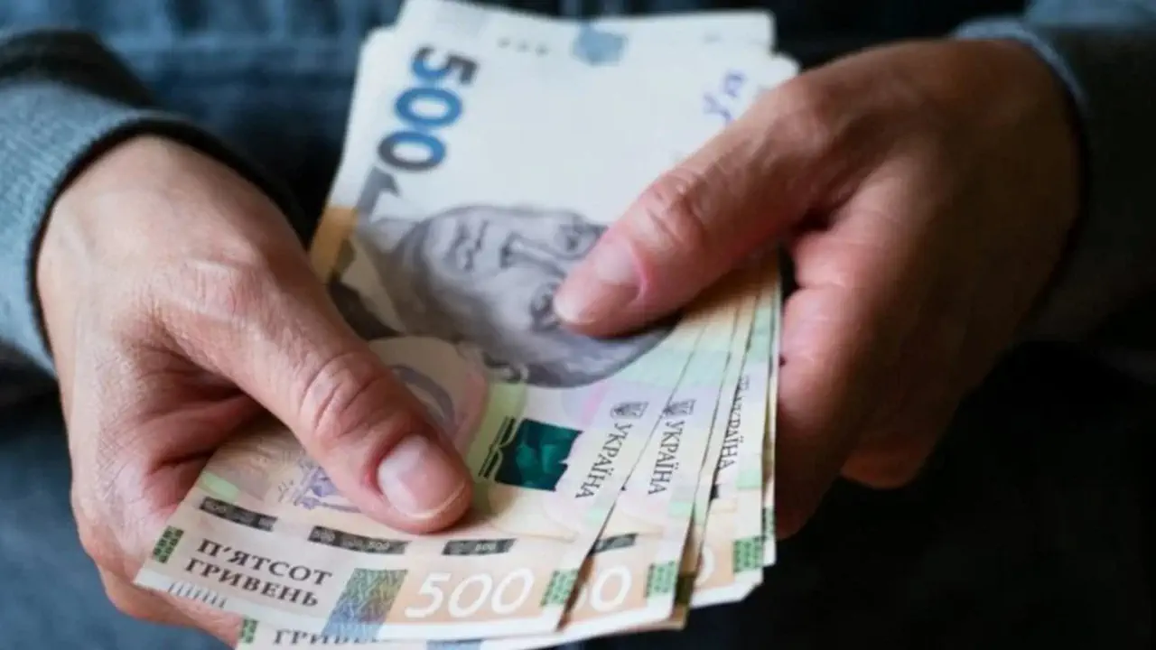 Пенсії проіндексують у березні: скільки грошей заклали на виплати у 2027 році