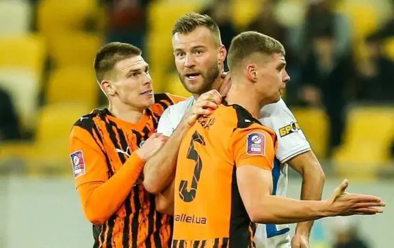 От 4:1 до драм в сериях пенальти. Как Шахтер и Динамо играли в Кубке до финала
