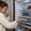 як прибрати неприємний запах у холодильнику 