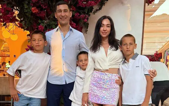Тарас Степаненко с семьёй