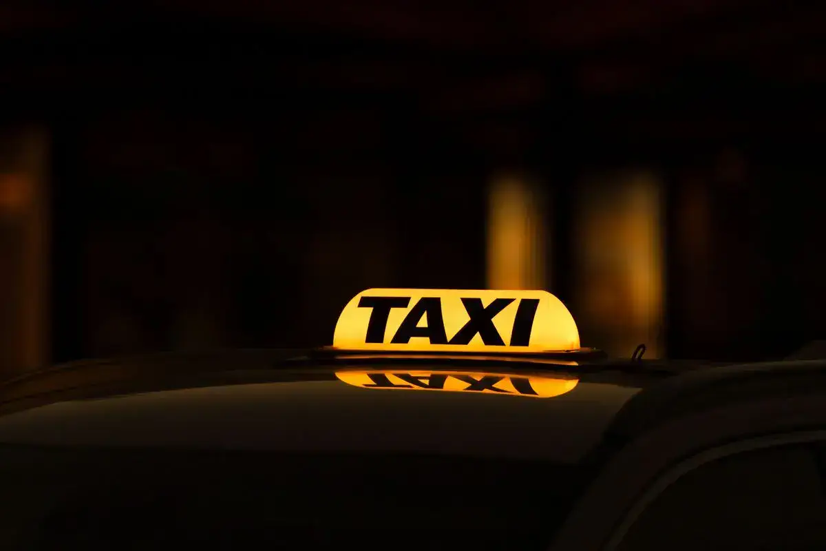 Автомобілі та комфорт PassageTaxi на маршруті Краків - Львів