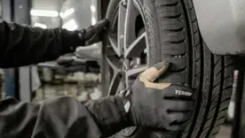 Як зрозуміти, що на шиномонтажі не "розводять" на гроші: 4 питання, які викриють справжній стан шин