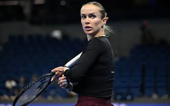 Світоліна вийшла до чвертьфіналу Пекіна, Снігур завершила виступи