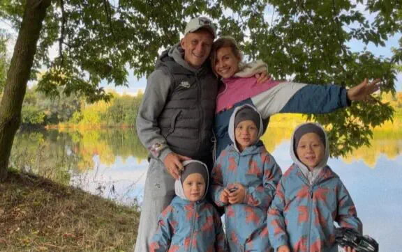 Іван Петряк з родиною