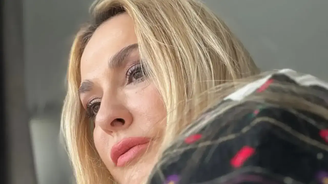 "Страшная ночь": Ольга Сумская показала, как пряталась с собачкой во время атаки на Киев