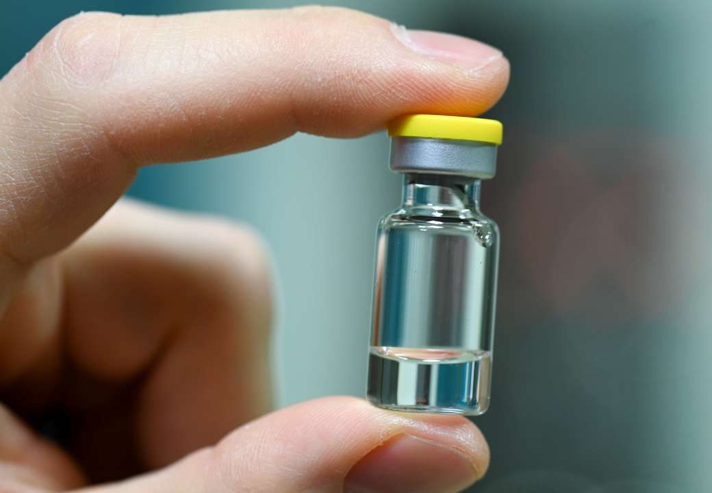 В Україні призупинили розробку вакцини від коронавірусу: в чому причина