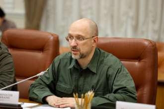 Шмигаль заявил, что правительство будет осуществлять все соцвыплаты, несмотря на войну/Фото: Кабмин Правительство осуществляет все соцвыплаты, несмотря на войну – Шмигаль
