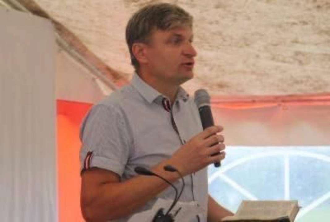 У білорусі затримали пастора, який молився за Україну / Фото: t.me/Hajun_BY У білорусі затримали пастора, який молився за Україну / Фото: t.me/Hajun_BY