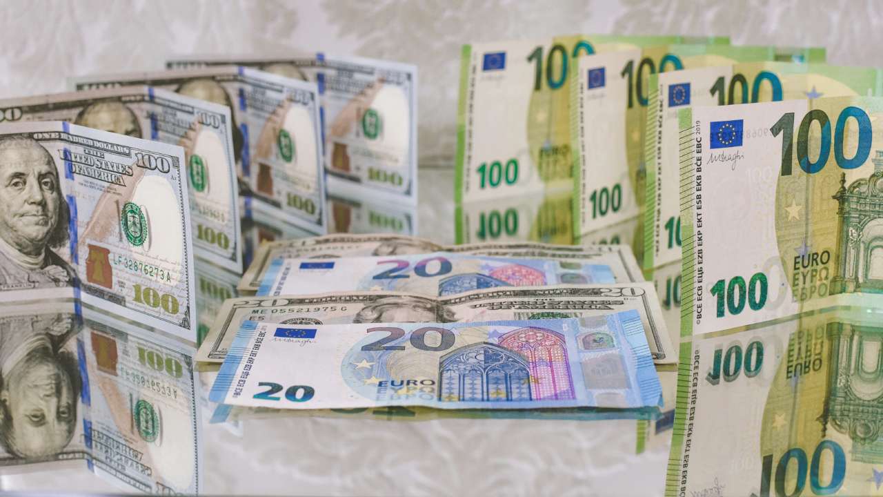 Курс валют на 8 березня: знову фіксується падіння іноземних грошових одиниць