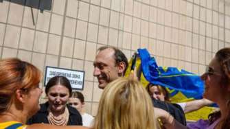 Ексрозвідник Червінський вийшов з СІЗО після внесення за нього застави/Фото: pravda Ексрозвідник Червінський вийшов із СІЗО