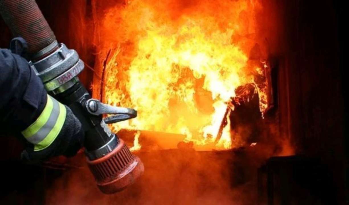 В Запорожье загорелось отделение больницы для пациентов с Covid-19