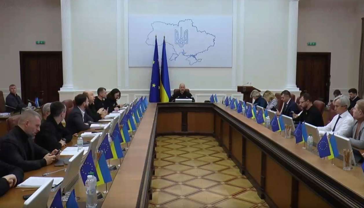 Кабмін допоможе постраждалим від війни областям і деокупованим населеним пунктам / Фото: Скриншот