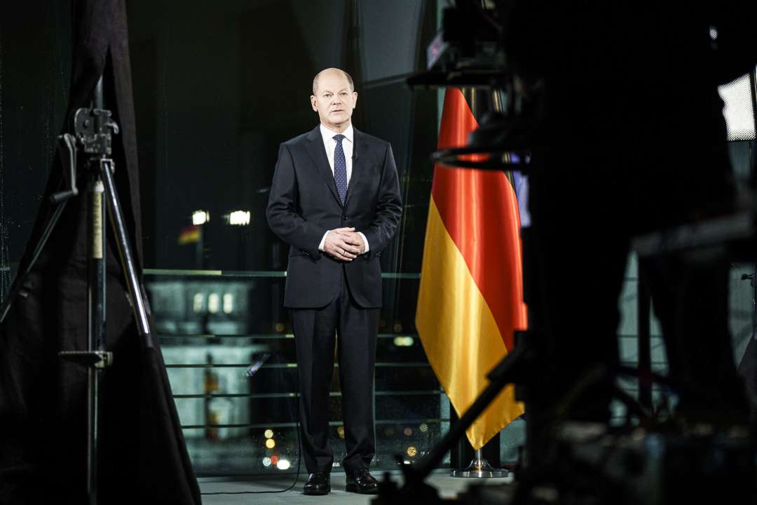 Шольц упомянул Украину во время поздравлений/Фото: Jesco Denzel/Bundesregierung via Getty Images Олаф Шольц